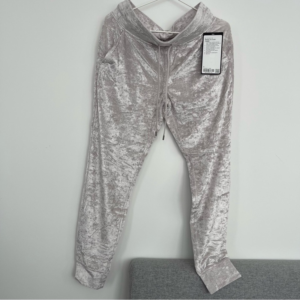 Size 8 Lululemon Crush Jogger